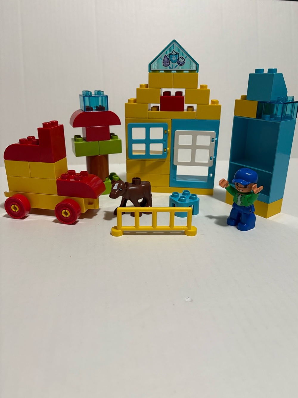 Lego DUPLO Build Imagination Playhouse Set 
38 pieces